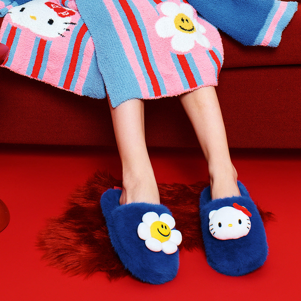 [Hello Kitty X wiggle wiggle]ファーホームスリッパ - Hello Kitty & Smile We Love